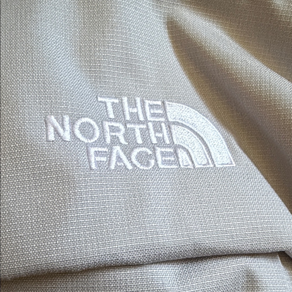 The North Face Women's BOREALIS Blue and White Backpack NEW!! - Picture 9 of 14